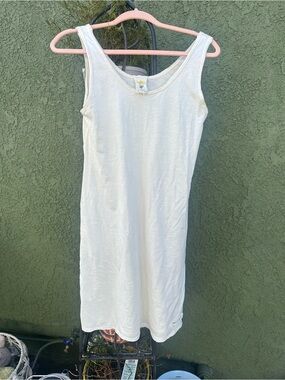 Classic White Sleeveless Midi Dress - Timeless Everyday Style